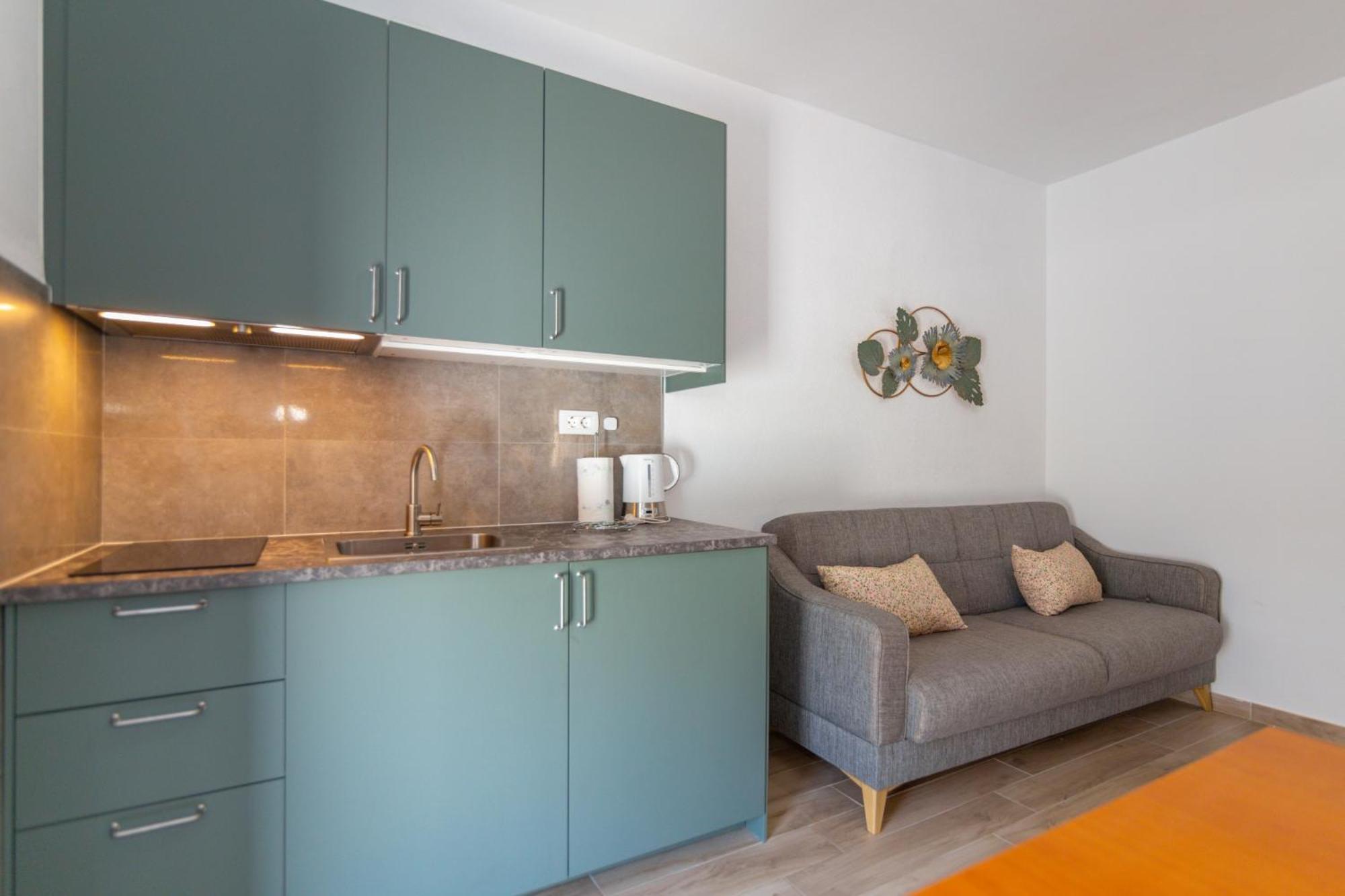 City Center Ana Apartments Makarska Esterno foto