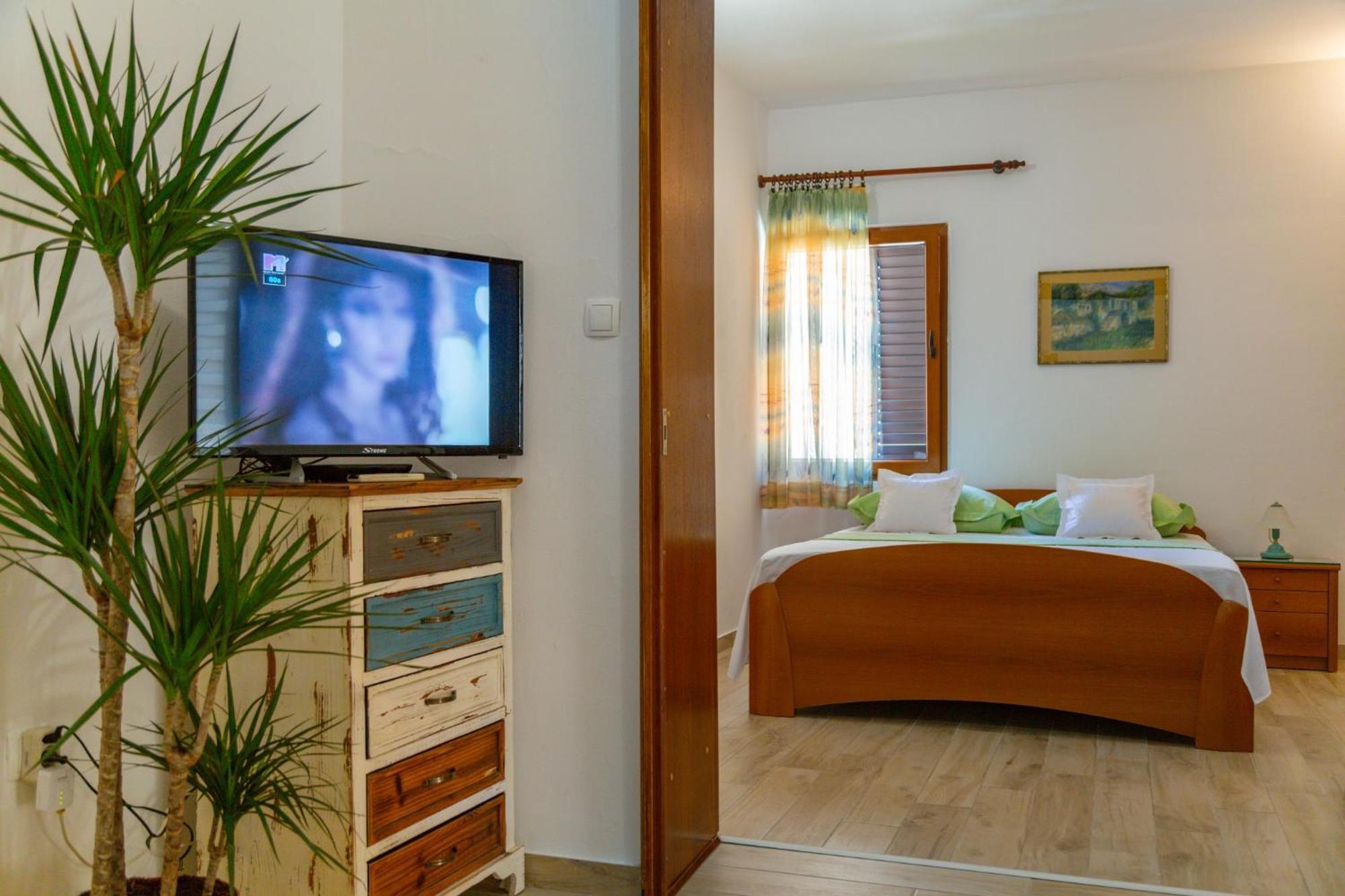 City Center Ana Apartments Makarska Esterno foto
