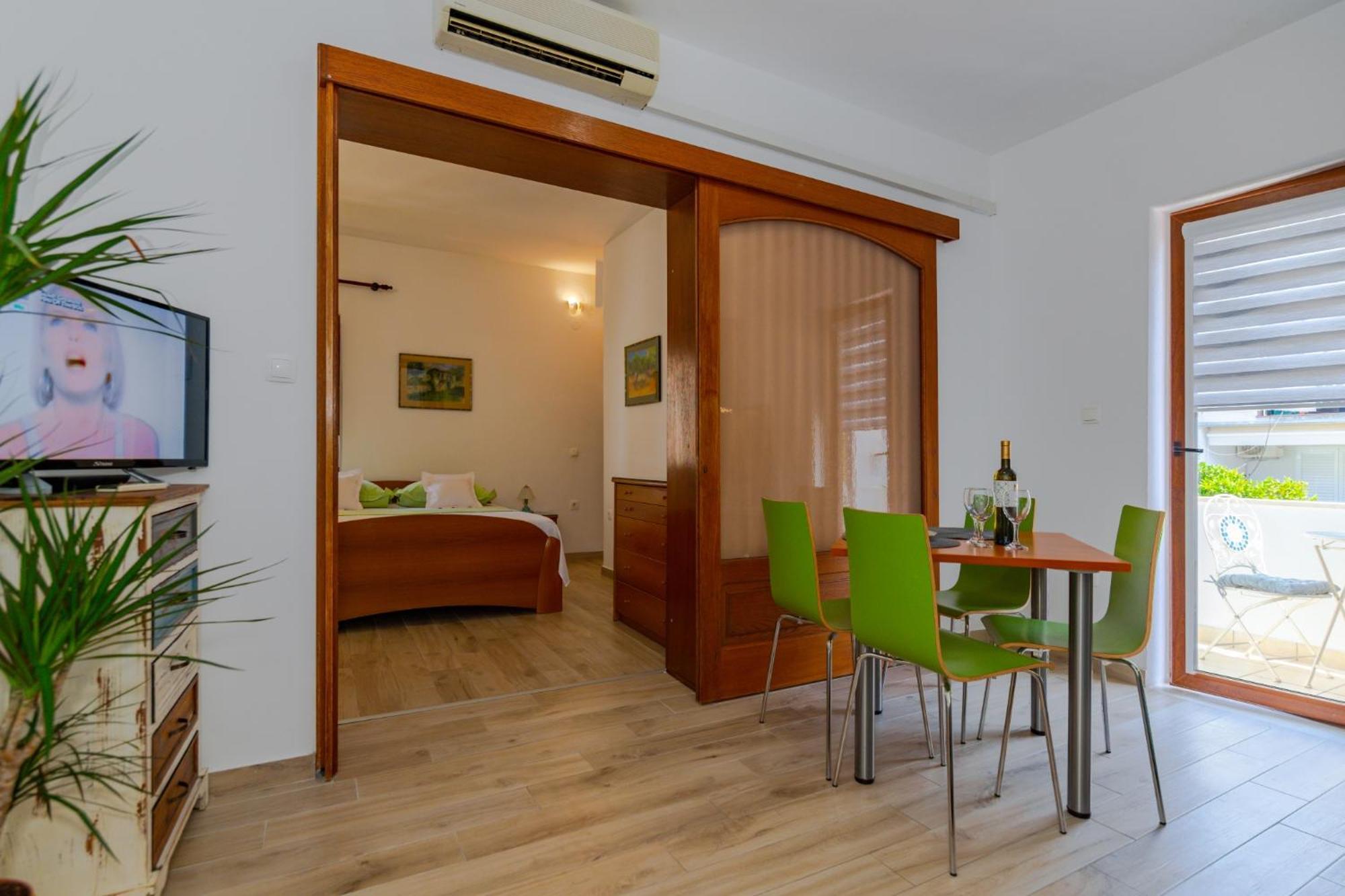 City Center Ana Apartments Makarska Esterno foto